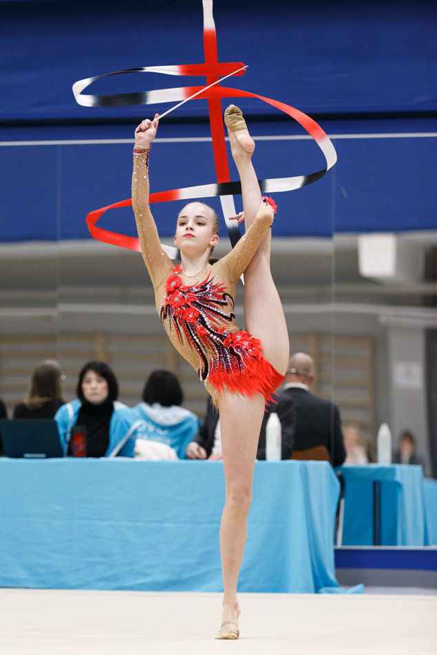 Elina Jyrkönen, OVO, Olarin Voimistelijat, Voimistelu, Rytminen Voimistelu, OTC, OVO Training Center
